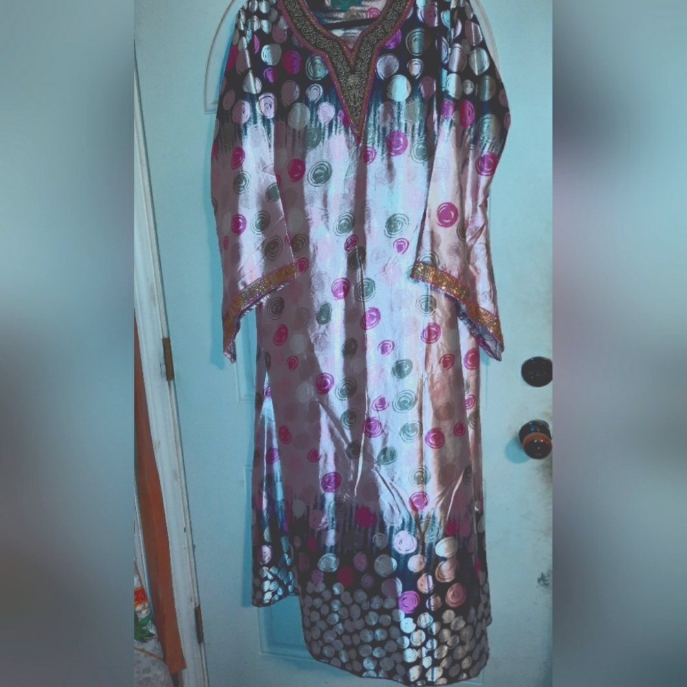 VINTAGE BHR silky caftan embellished collar & sleeves size M Bohemian